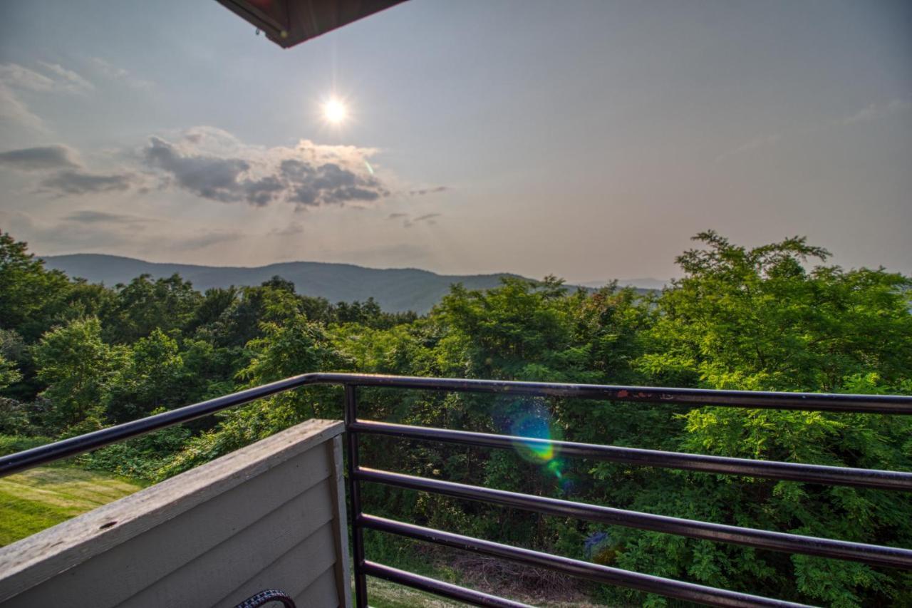 Breathtaking Sunsets, Views, Pool, Heaven Awaits! Villa Gatlinburg Eksteriør bilde